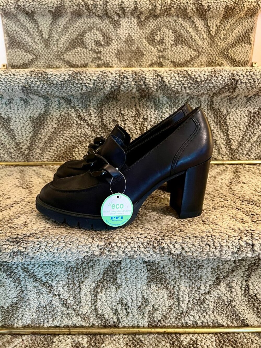 NWOB Paul Green Chunky Black Leather Heeled Chain Loafers Pumps Size 4.5 or US 7 - Picture 5 of 9